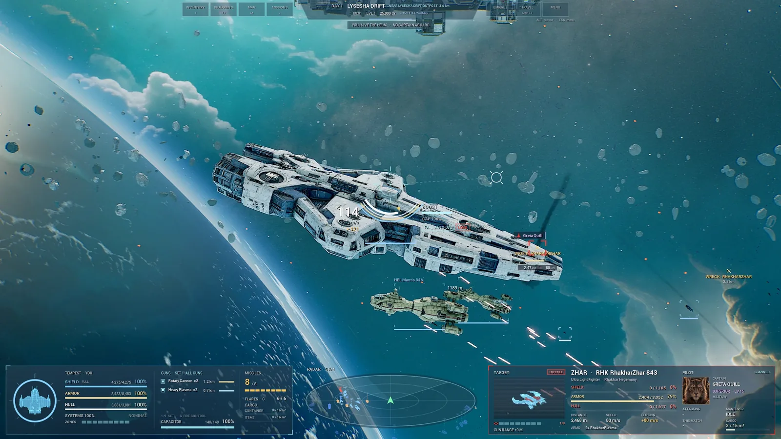 A player fleet manoeuvres together above a planet